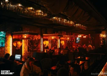 INSIDE lounge bar Фото 2
